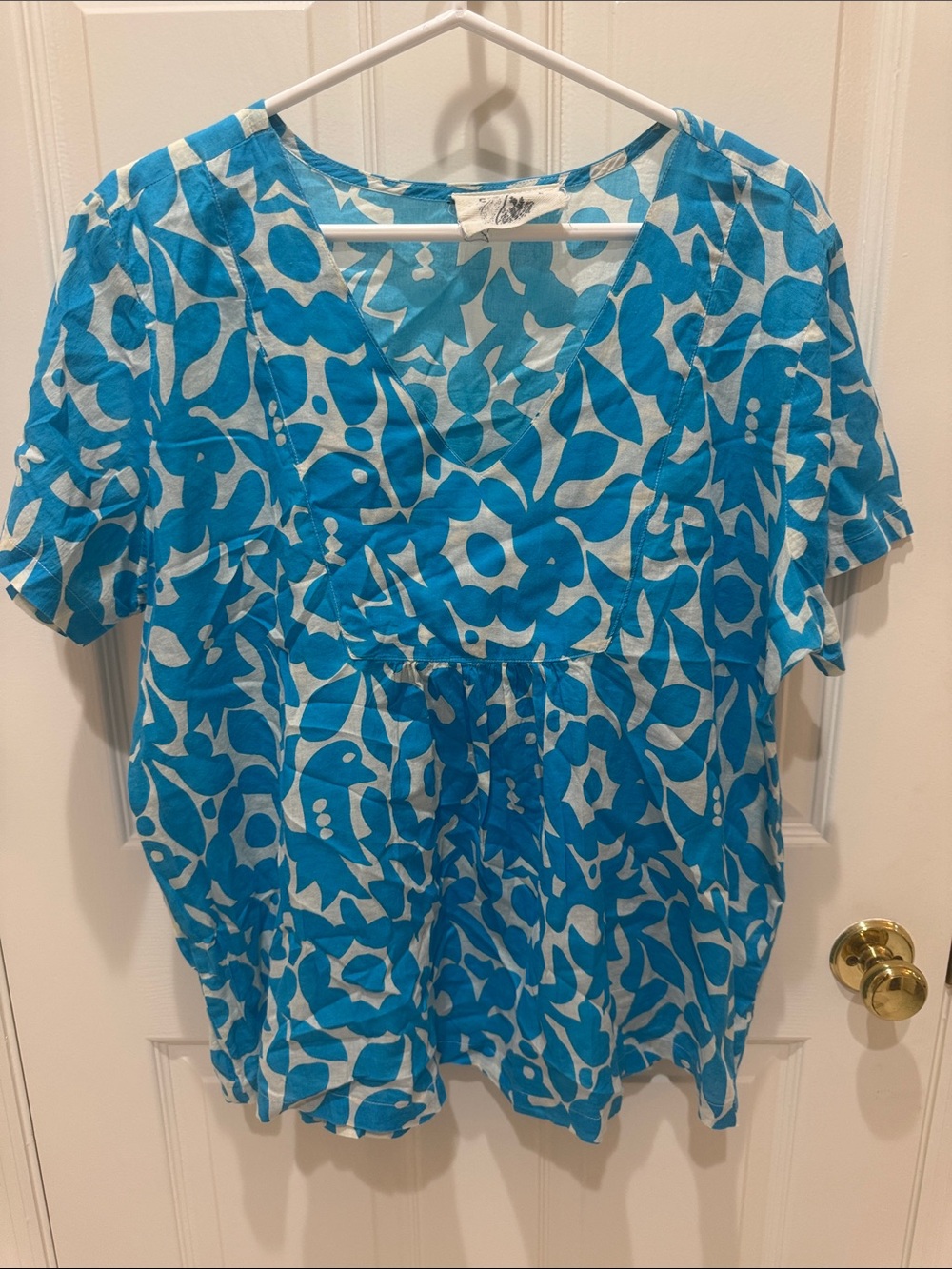 Blue and White V-Neck Floral-Print Women's Blouse